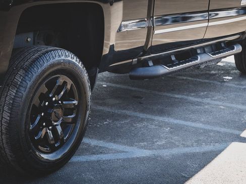 Used 2018 Chevrolet Silverado 2500 High Country w/ Duramax Plus Package image 31