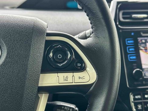 Used 2018 Toyota Prius Four image 28