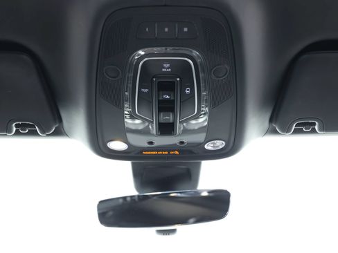 Used 2018 Bentley Bentayga Onyx Edition AWD/4WD image 49
