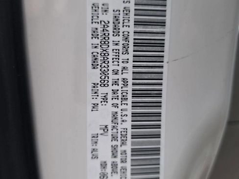 Used 2010 Chrysler Town & Country Touring Plus image 40