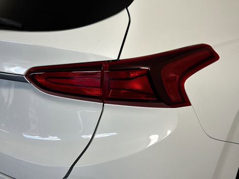 Used 2019 Hyundai Santa Fe SE image 33