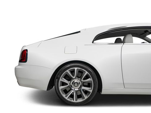 Used 2017 Rolls-Royce Wraith RWD image 30