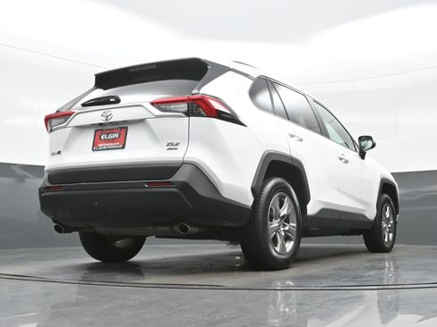 Used 2024 Toyota RAV4 XLE w/ Weather Package AWD/4WD image 31