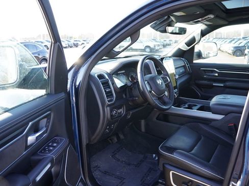 Used 2023 RAM 1500 Laramie AWD/4WD image 17