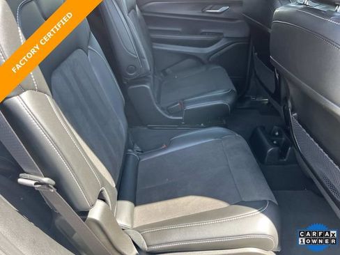 Certified 2024 Jeep Grand Cherokee L Altitude AWD/4WD image 23