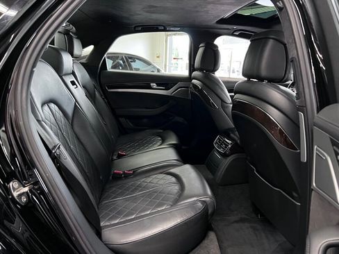 Used 2014 Audi S8 image 38