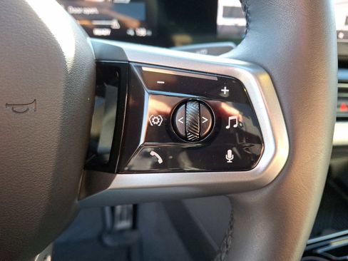 Used 2025 BMW i5 xDrive40 w/ M Sport Package image 23