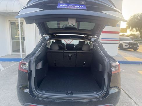 Used 2022 Tesla Model Y Performance AWD/4WD image 63