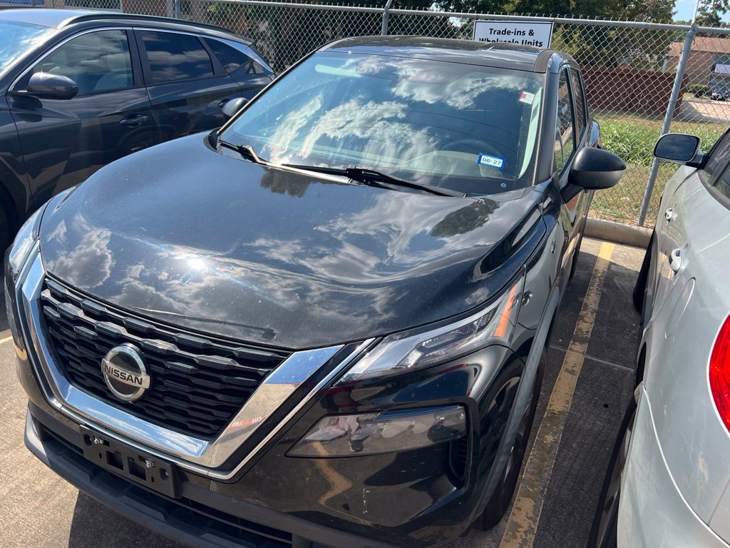 Used 2021 Nissan Rogue S FWD image 1
