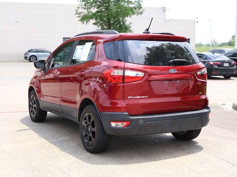 Used 2021 Ford EcoSport SE w/ SE Convenience Package FWD image 4