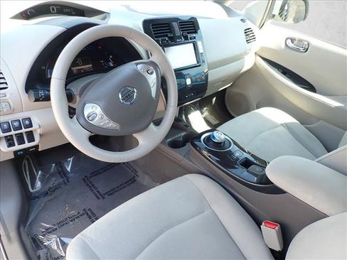 Used 2012 Nissan Leaf SL FWD image 10