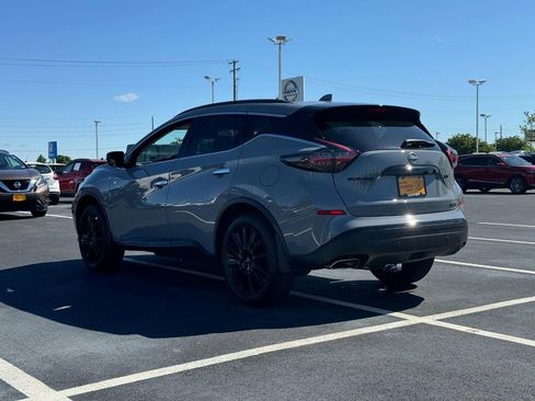 Used 2024 Nissan Murano SV w/ SV Midnight Edition Package image 5