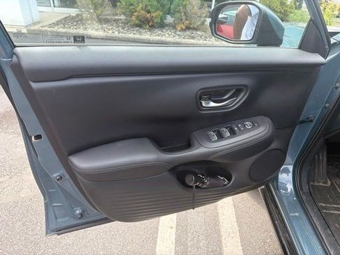 Used 2025 Honda HR-V EX-L image 34