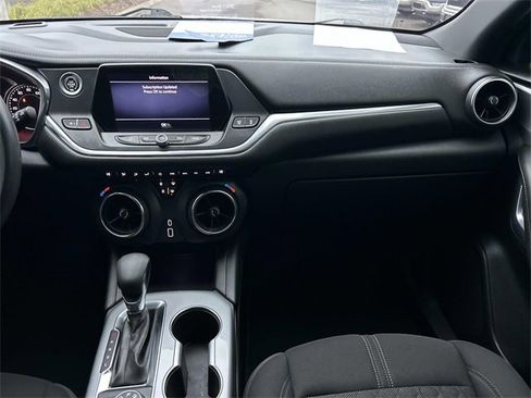 Used 2021 Chevrolet Blazer LT image 14