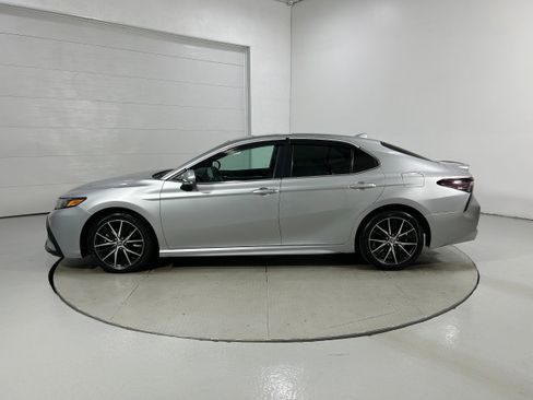 Used 2022 Toyota Camry SE AWD/4WD image 19
