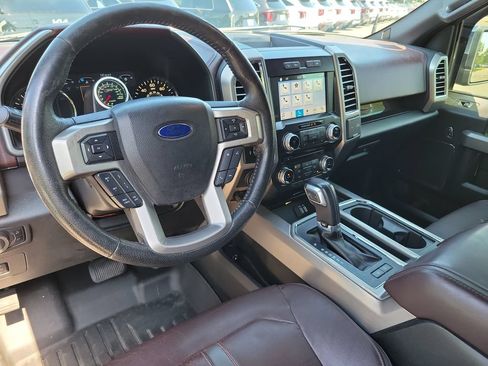 Used 2016 Ford F150 Platinum w/ Equipment Group 701A Luxury AWD/4WD image 12
