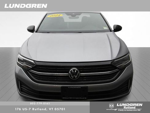 Used 2024 Volkswagen Jetta Sport image 41