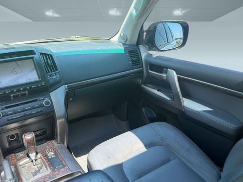 Used 2009 Toyota Land Cruiser AWD/4WD image 29