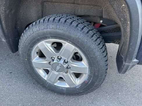 Used 2020 Chevrolet Silverado 3500 LTZ w/ LTZ Premium Package image 8