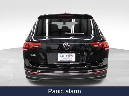 Used 2024 Volkswagen Tiguan S image 9