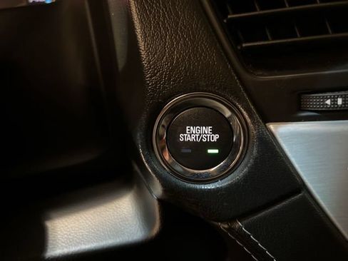 Used 2019 GMC Yukon SLT RWD image 16