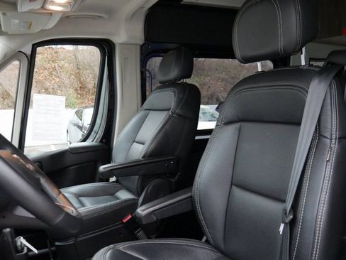 Used 2022 RAM ProMaster 3500 FWD image 9