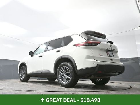 Used 2024 Nissan Rogue S image 56
