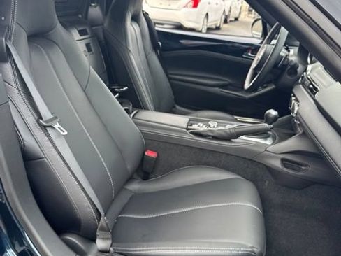 Used 2025 MAZDA MX-5 Miata Grand Touring RWD image 11