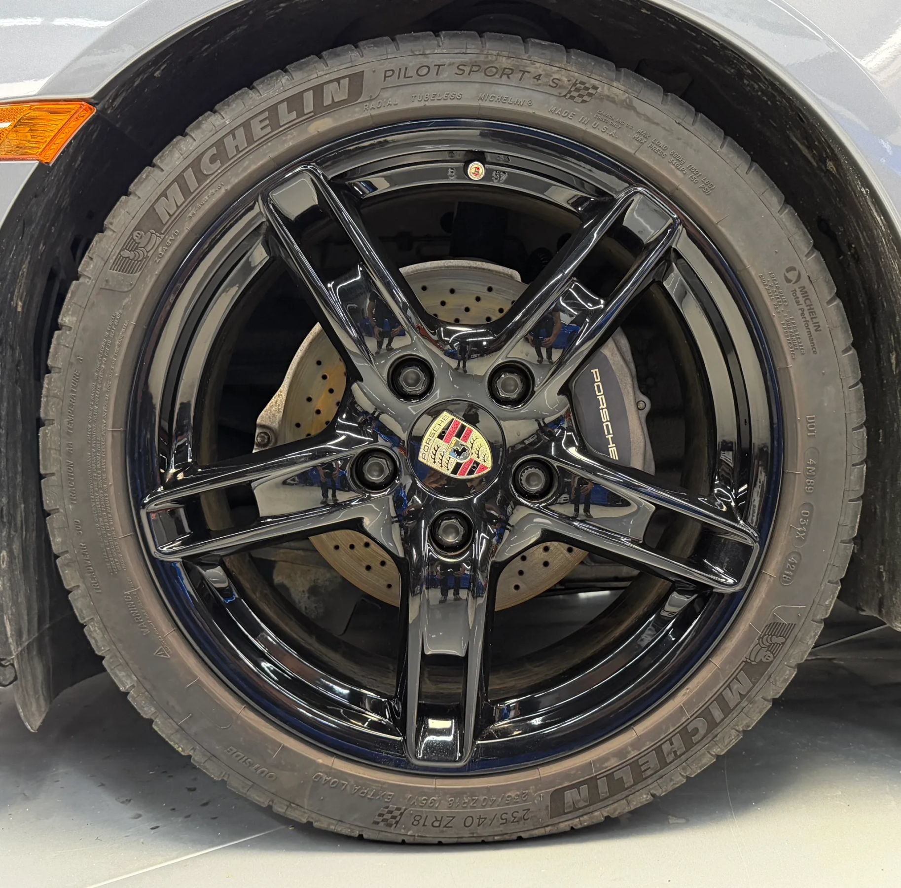 Used 2005 Porsche Boxster RWD image 40