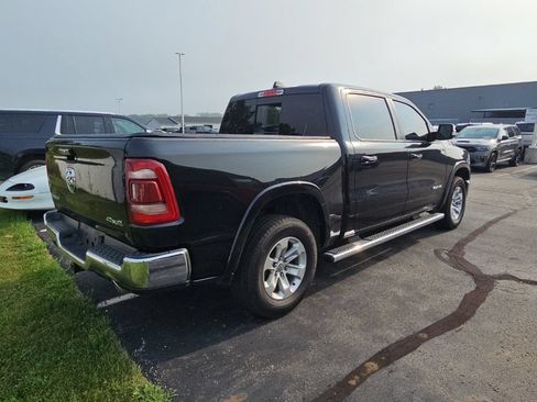 Used 2019 RAM 1500 Laramie AWD/4WD image 6