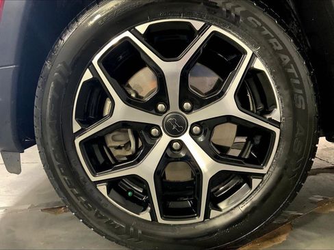 Used 2025 Jeep Compass Limited AWD/4WD image 9