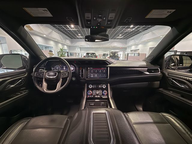 Used 2024 GMC Yukon Denali AWD/4WD image 16