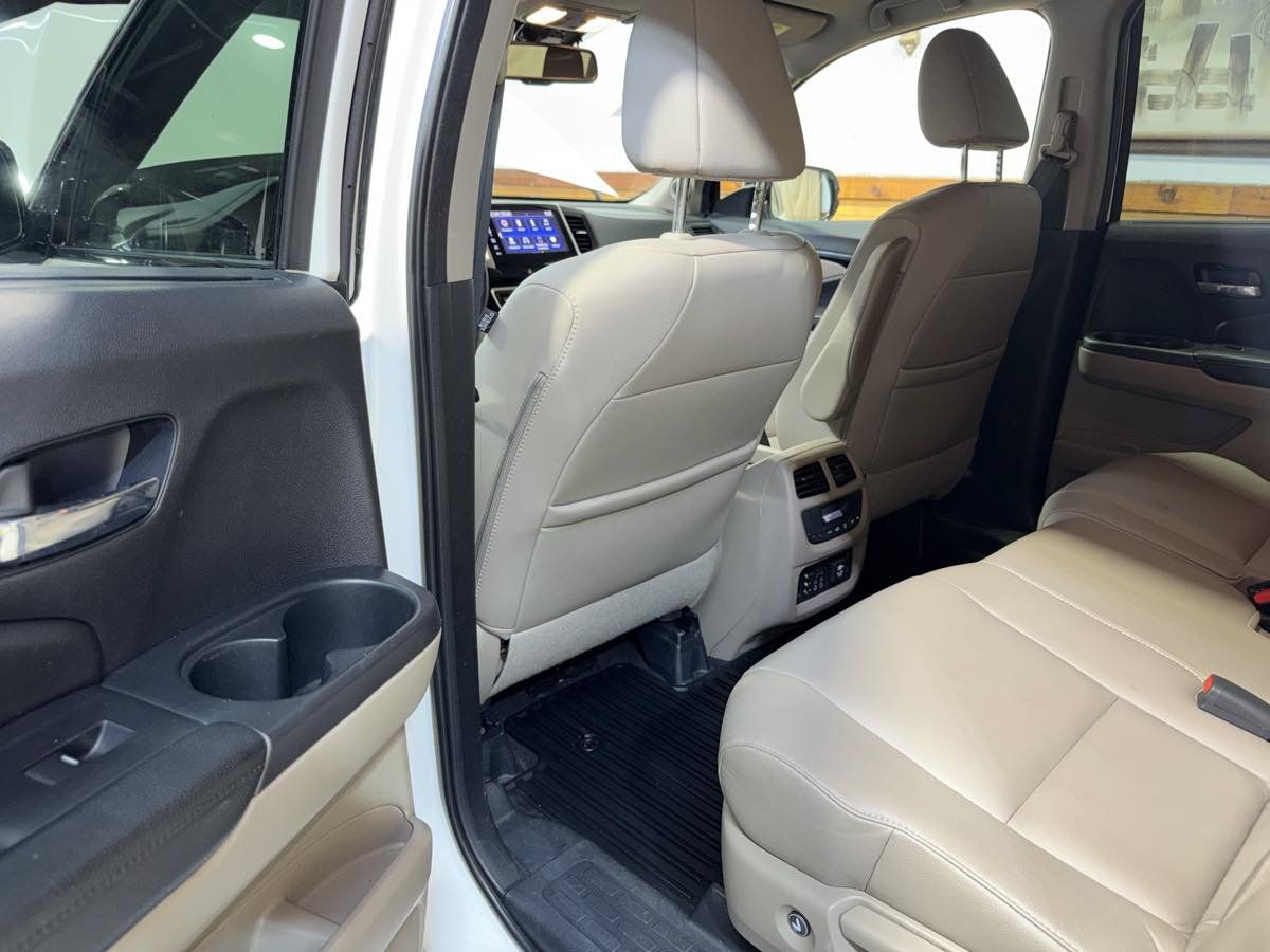 Used 2017 Honda Pilot Touring image 23
