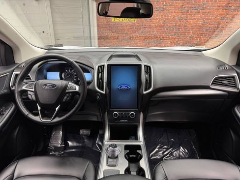 Certified 2022 Ford Edge SEL AWD/4WD image 12