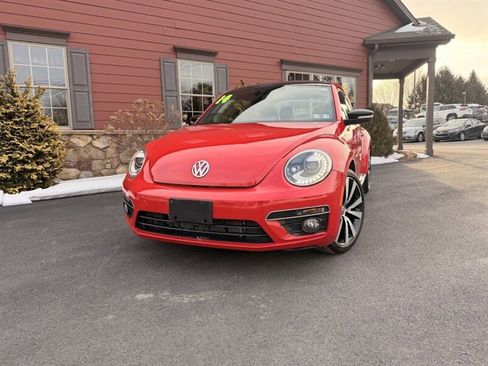 Used 2014 Volkswagen Beetle R-Line image 2