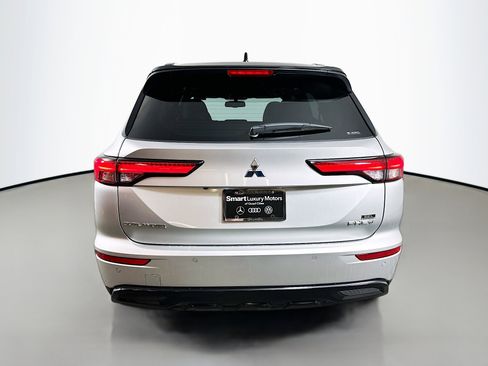 Used 2025 Mitsubishi Outlander SEL Black Edition image 6