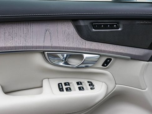 New 2026 Volvo XC90 T8 Ultra image 32