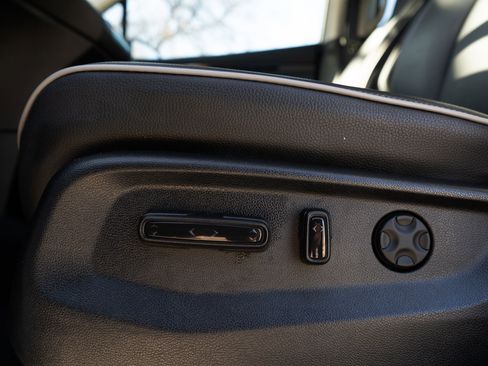 Used 2025 Honda Odyssey Touring image 41