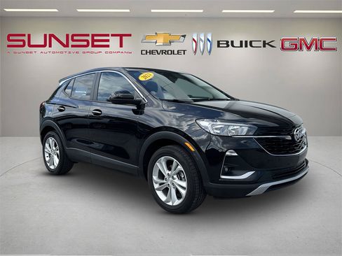 Certified 2023 Buick Encore GX Preferred w/ Cold Weather Comfort Package FWD image 1