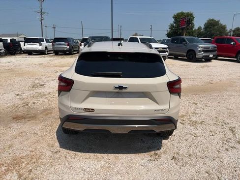 New 2026 Chevrolet Trax ACTIV w/ Driver Confidence Package FWD image 5