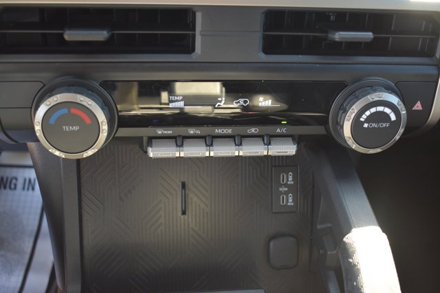 Used 2026 Toyota 4Runner SR5 AWD/4WD image 25
