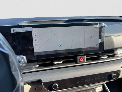 New 2026 Kia Carnival EX image 22