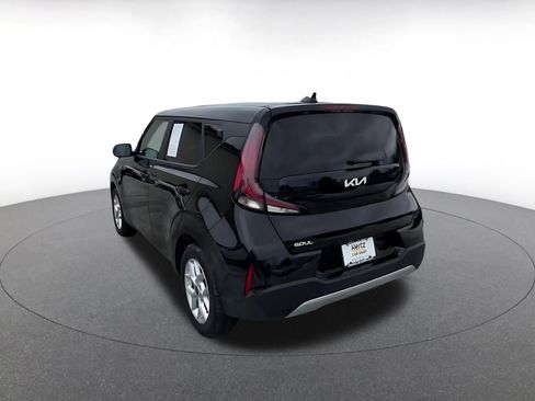 Used 2025 Kia Soul LX w/ LX Technology Package image 11