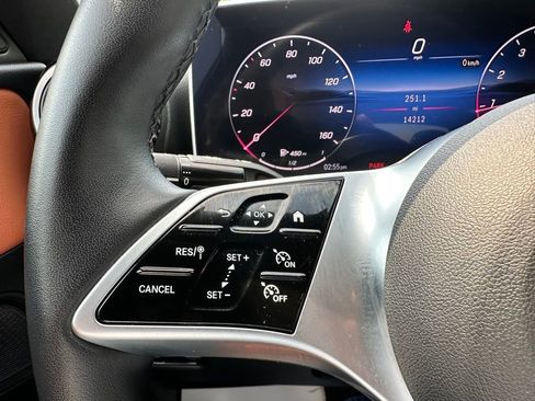 Used 2025 Mercedes-Benz C 300 4MATIC Sedan image 20