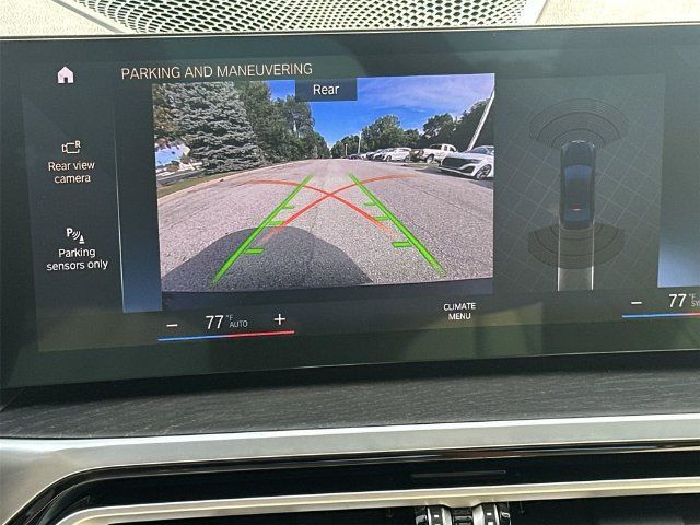 Certified 2023 BMW 330i xDrive Sedan w/ Premium Package AWD/4WD image 30