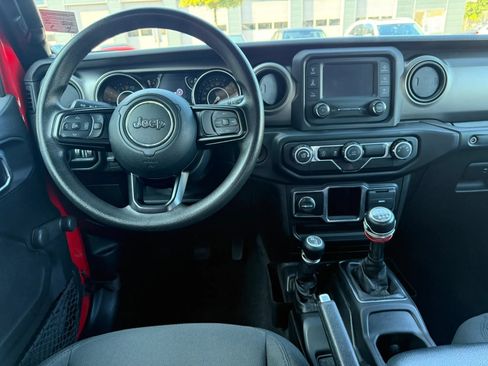 Used 2020 Jeep Wrangler Unlimited Sport AWD/4WD image 13
