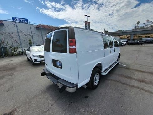 Used 2025 Chevrolet Express 2500 w/ Driver Convenience Package RWD image 8