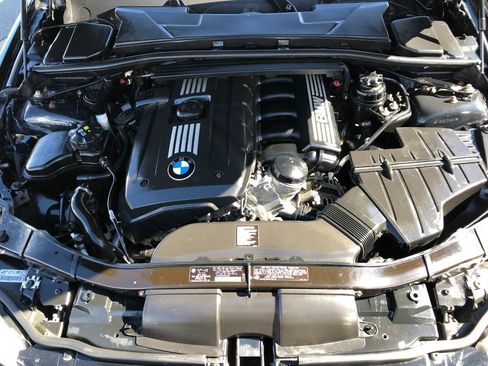 Used 2011 BMW 328i xDrive Sedan AWD/4WD image 27