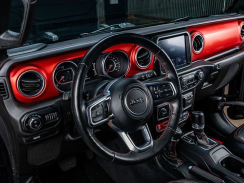 Used 2020 Jeep Gladiator Rubicon AWD/4WD image 16