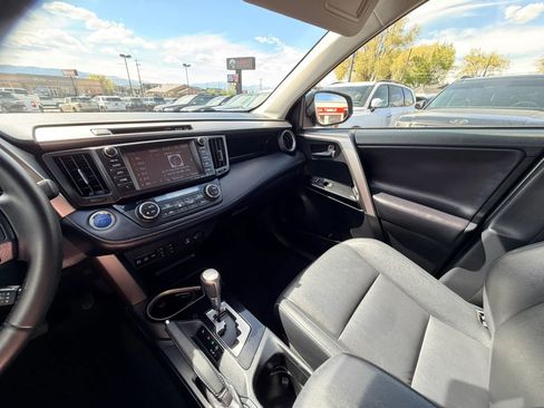 Used 2018 Toyota RAV4 Limited AWD/4WD image 30